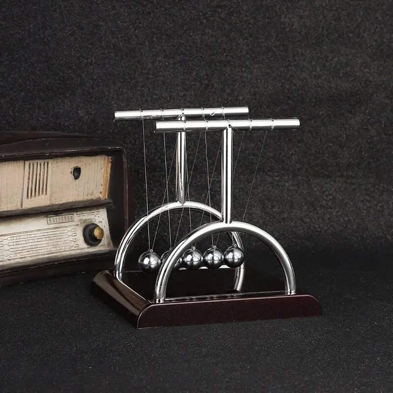 Newton's Cradle Miniature